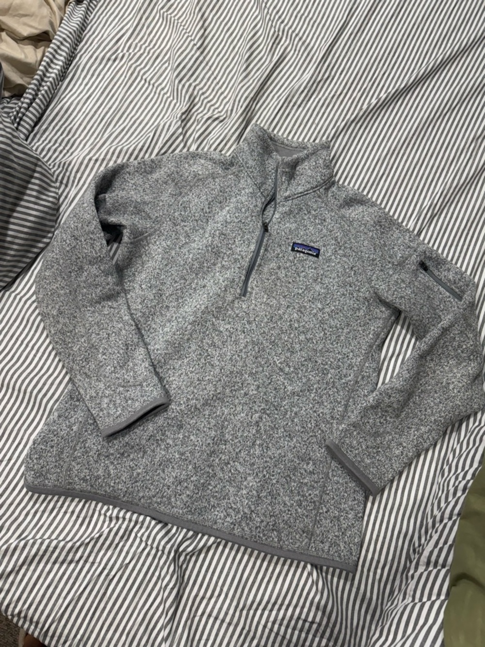 Patagonia Men's Heather Gray Quarter-Zip Fleece Pullover